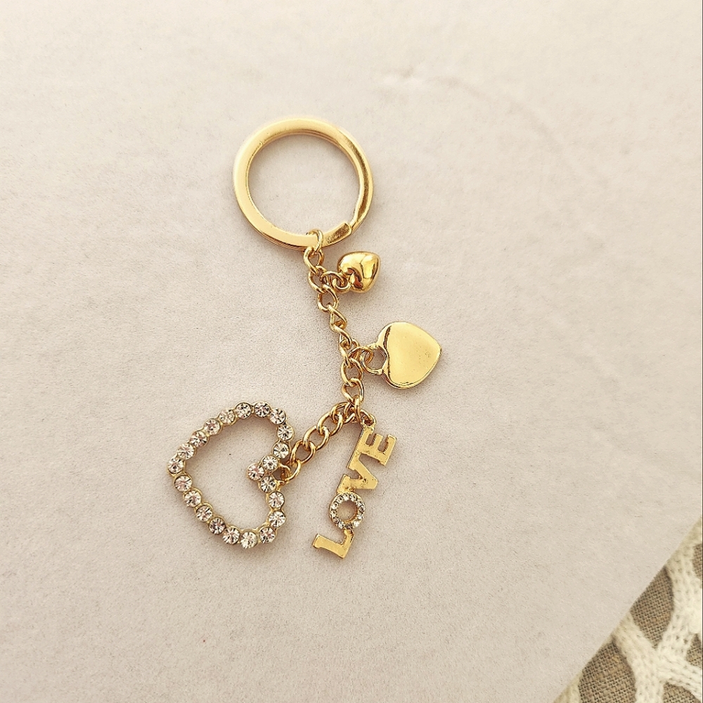 💥SALE💥Rhinestone & Gold Heart & Love Keychain NEW - Picture 3 of 4